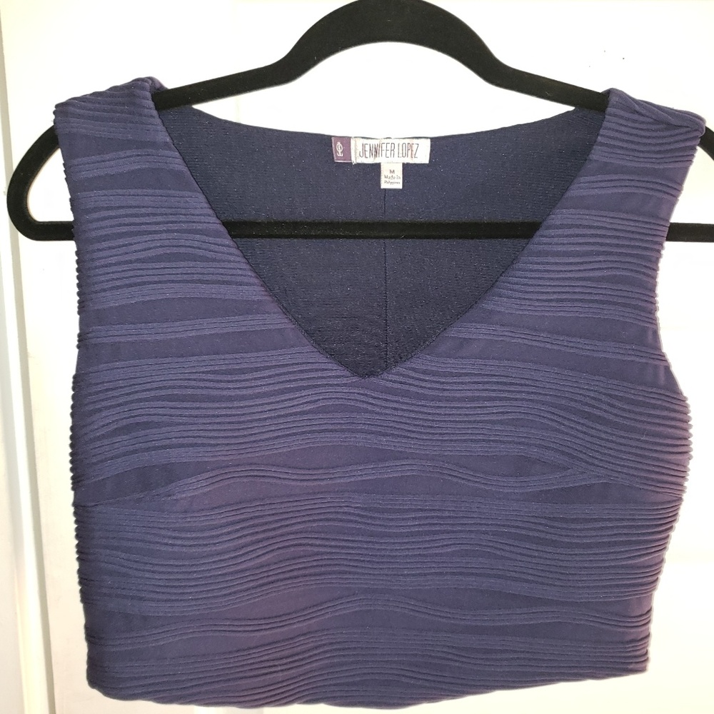 Jennifer Lopez ribbed and structured crop top